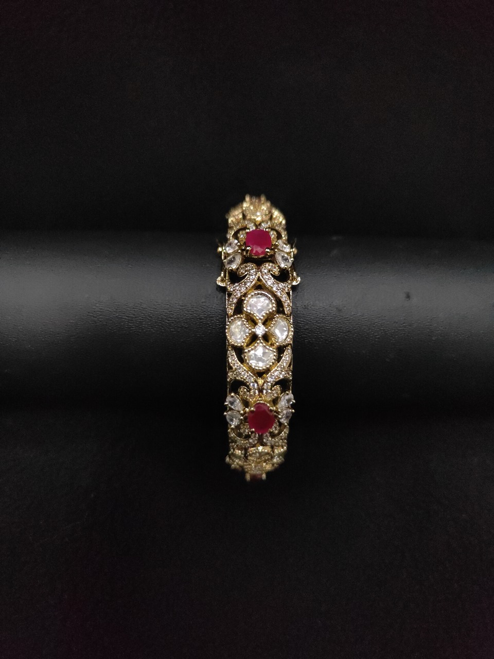 WhatsApp Image 2024-11-26 at 11.09.44_3c51a663 Bangle - Image 1