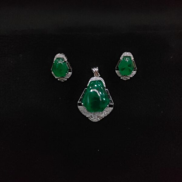 Pendant