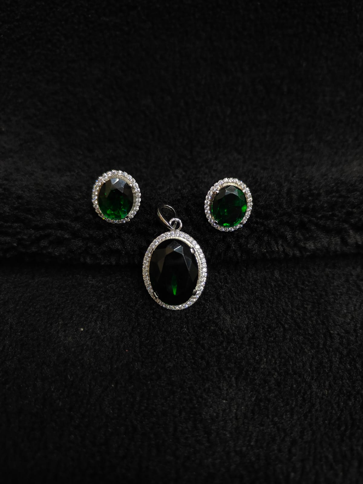 IMG-20251103-WA0097 Pendant - Image 1