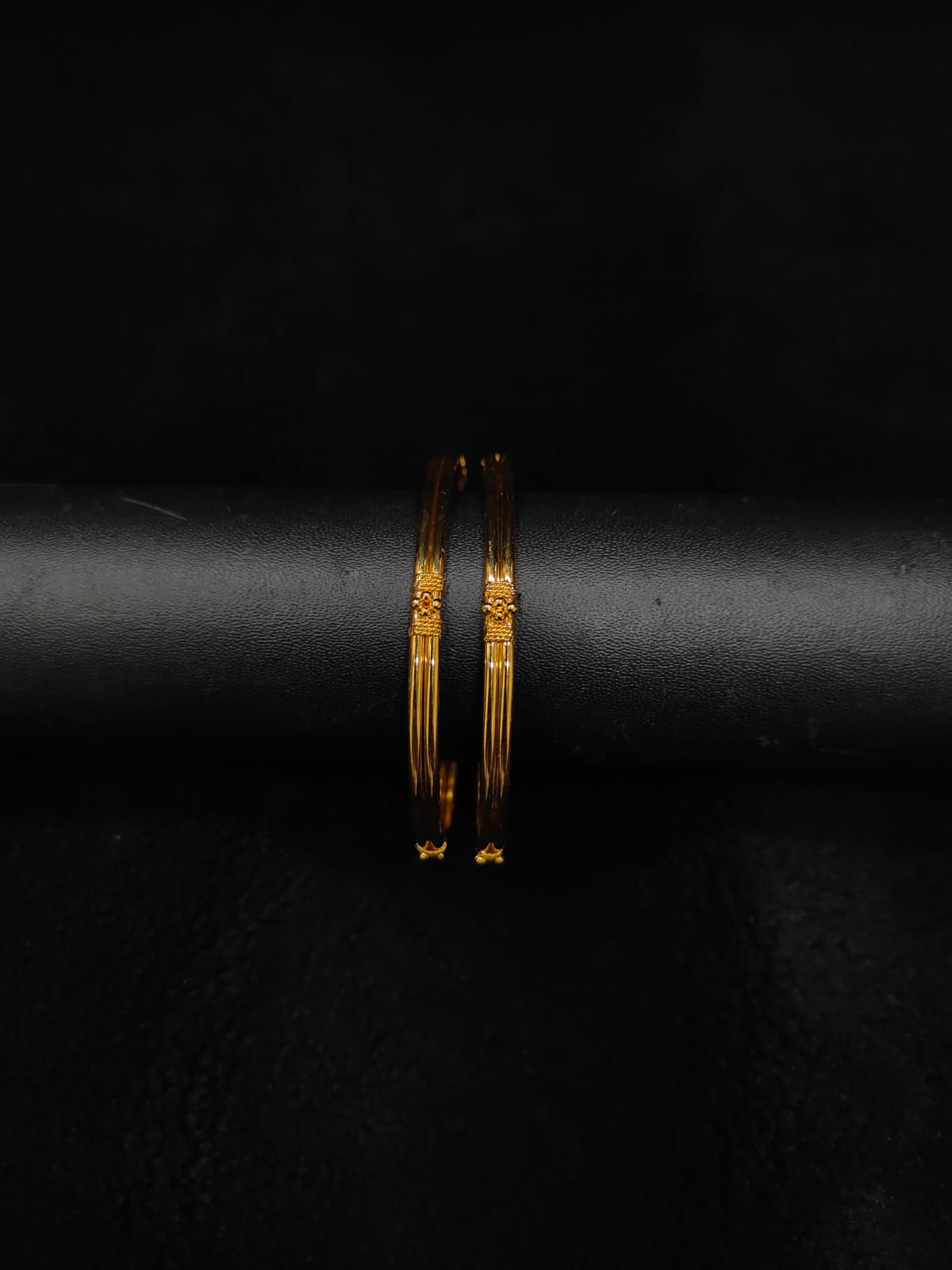 WhatsApp Image 2026-06-08 at 11.44.56 AM Daily wear bangle - Image 1