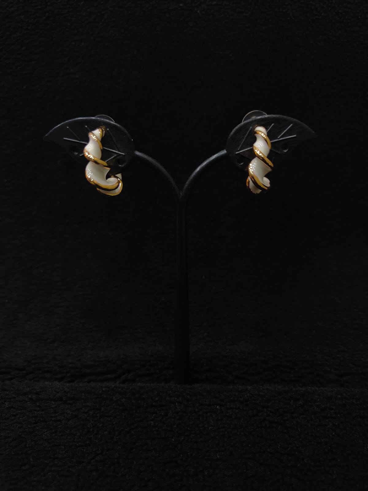 WhatsApp Image 2026-06-25 at 3.28.58 PM (1) Earrings - Image 1